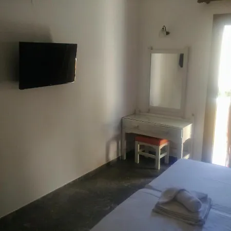 Frida Village Aparthotel 3*