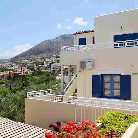 Frida Village Aparthotel 3*